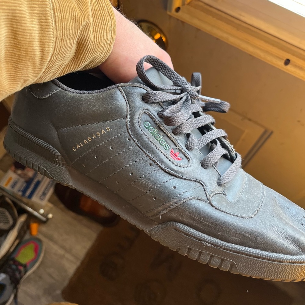 Yeezy Calabasas Powerphase Black ⚫️